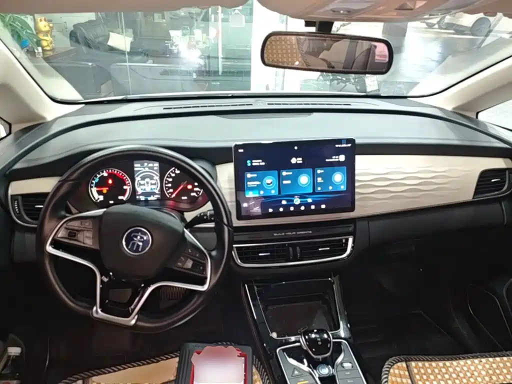 BYD MAX New Energy — миниатюра 10