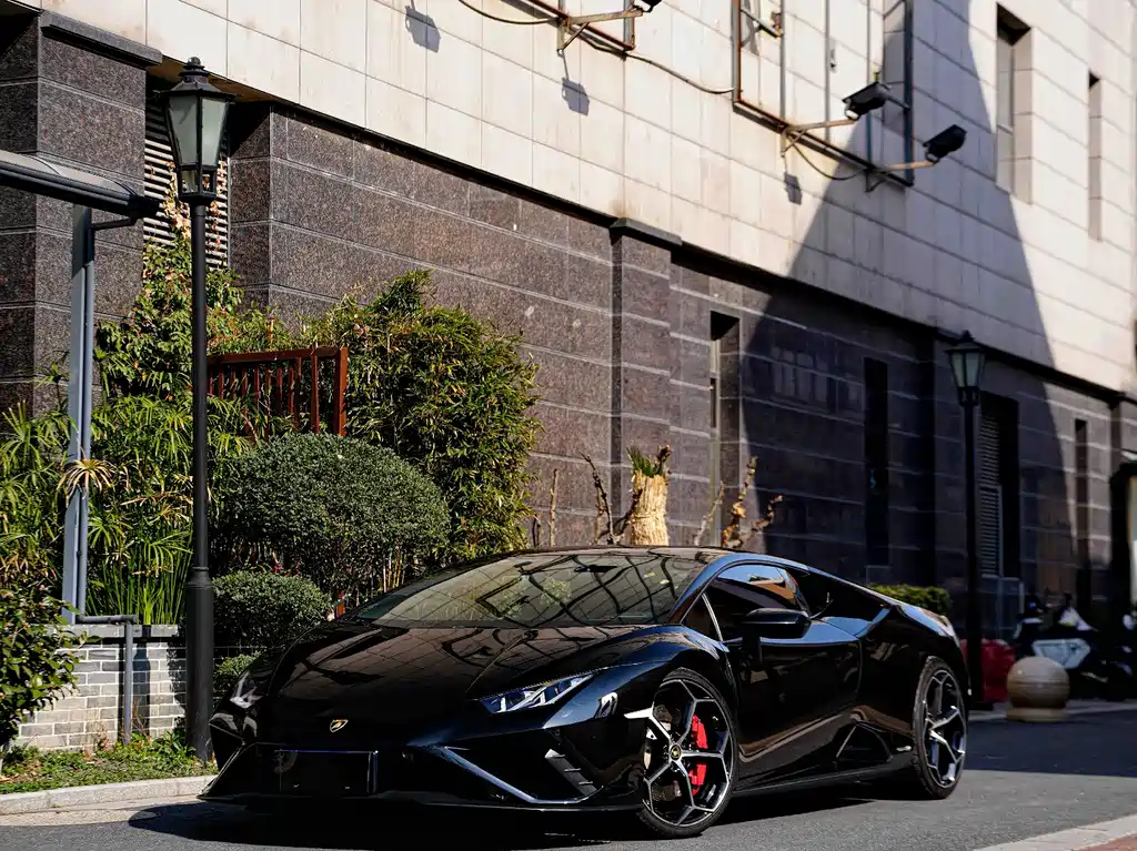 Купить Lamborghini Huracán