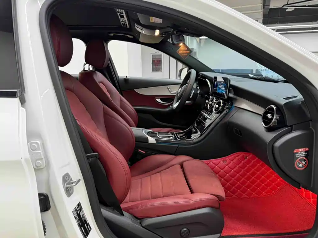 Mercedes-Benz C-Class — миниатюра 6
