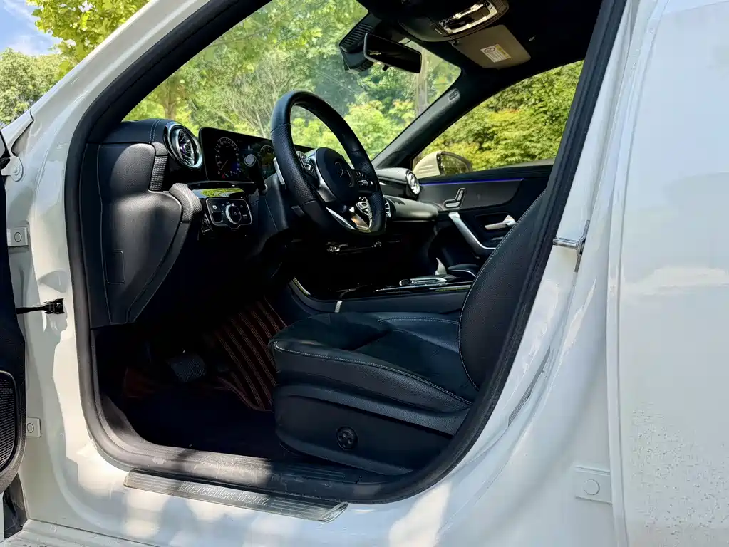 Mercedes-Benz A-Class A 2020 A 200 L Sport Fashion