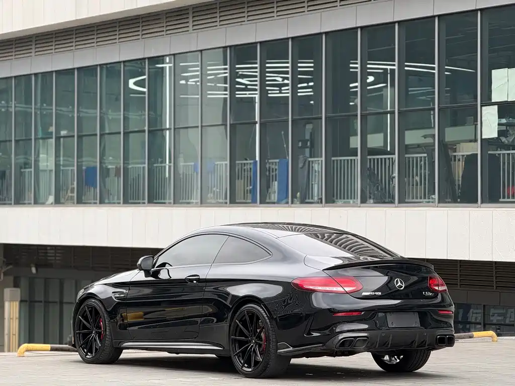MERCEDES-BENZ C CLASS AMG