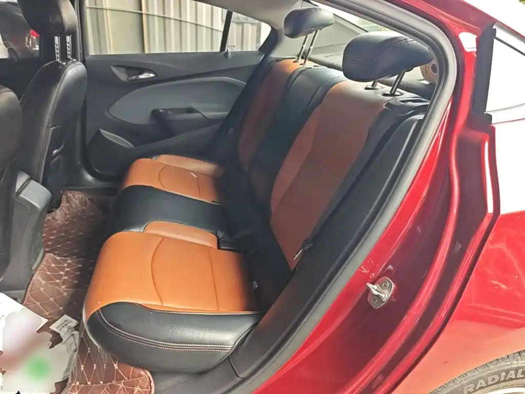 Chevrolet Cruze — миниатюра 17