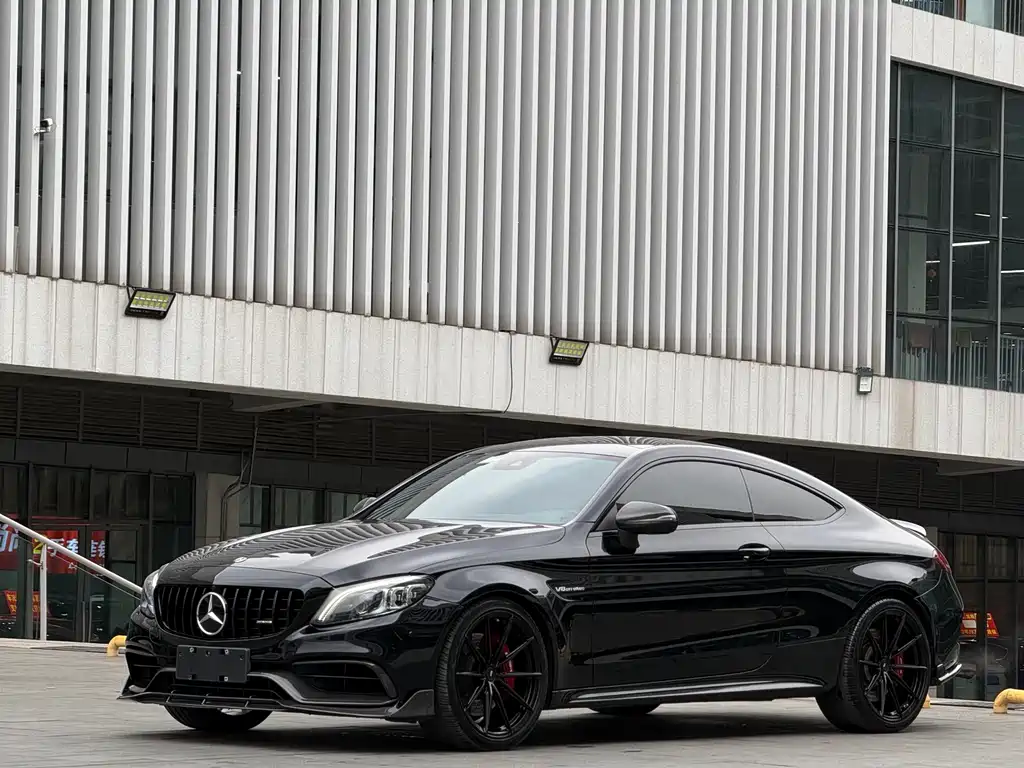 MERCEDES-BENZ C CLASS AMG