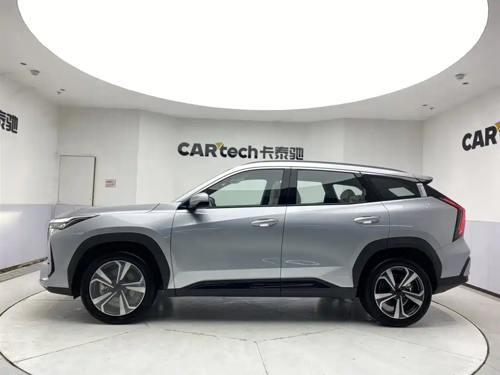Geely Boyue L L 2025 1.5TD DCT