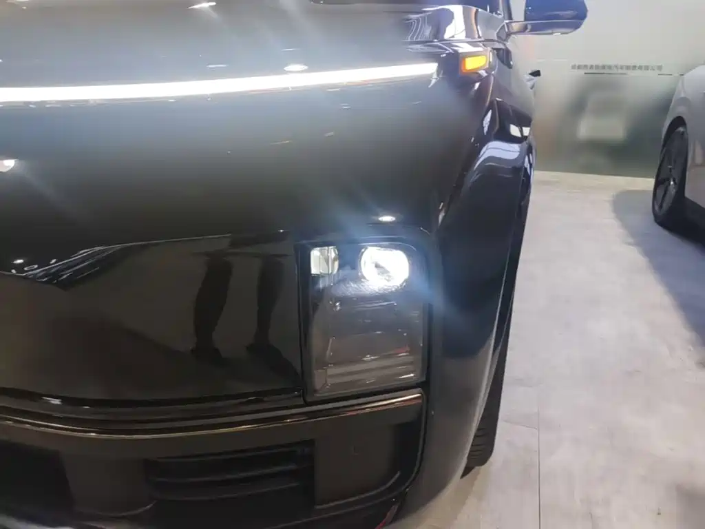 Li Auto Li L8 — миниатюра 24