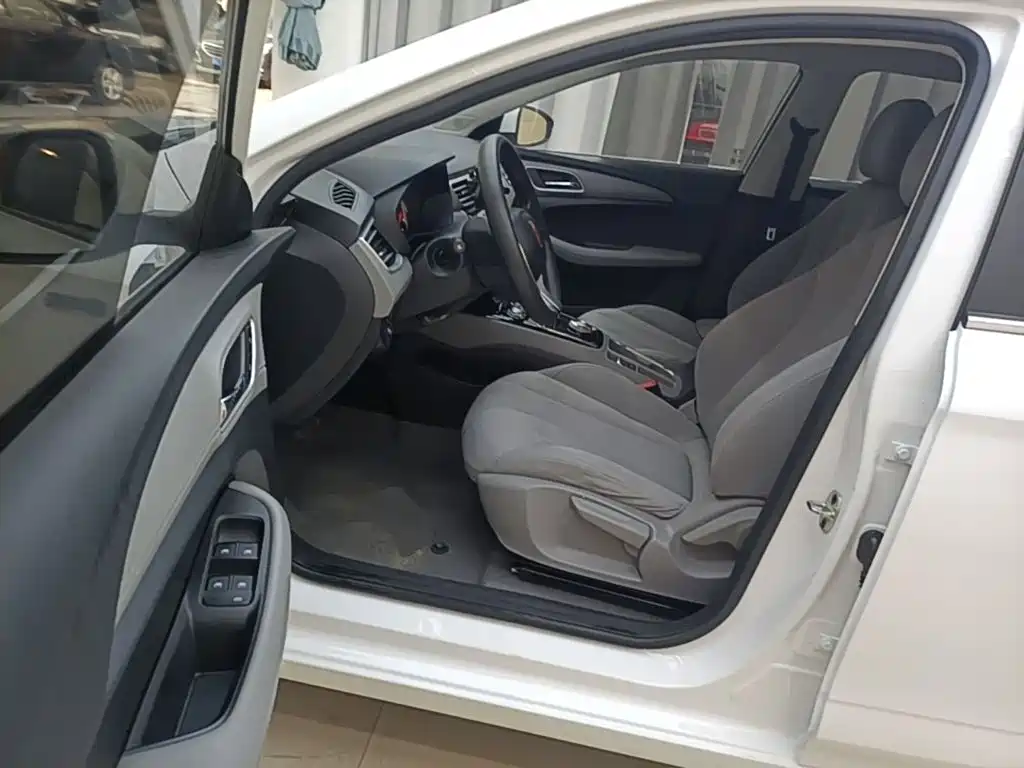 Roewe Ei5 — миниатюра 16