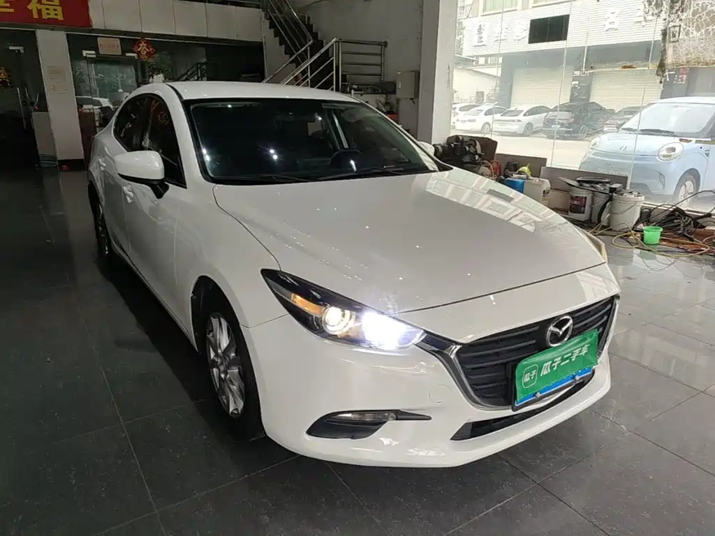 Mazda 3 Axela — миниатюра 4