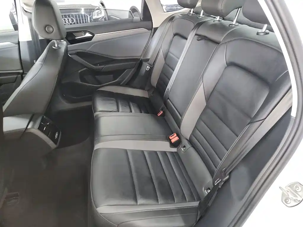 Volkswagen Sagitar — миниатюра 17