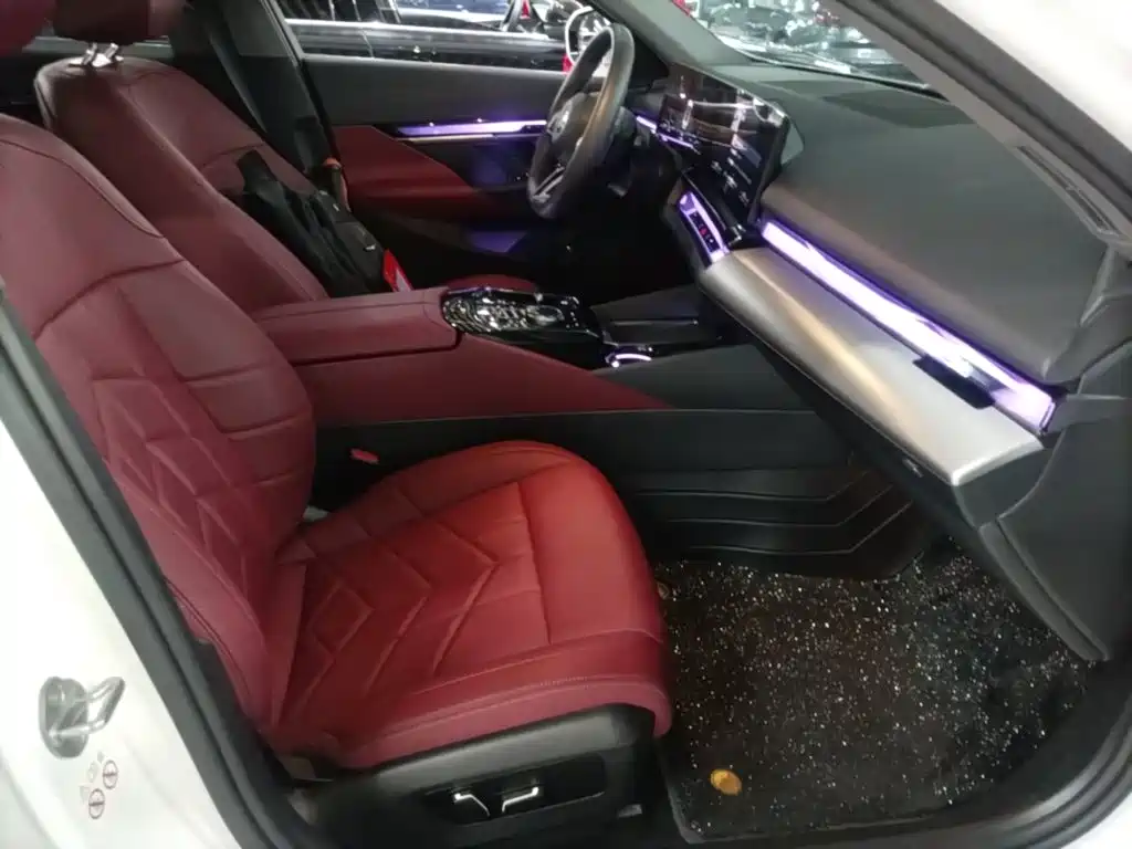 BMW 5 Series — миниатюра 25