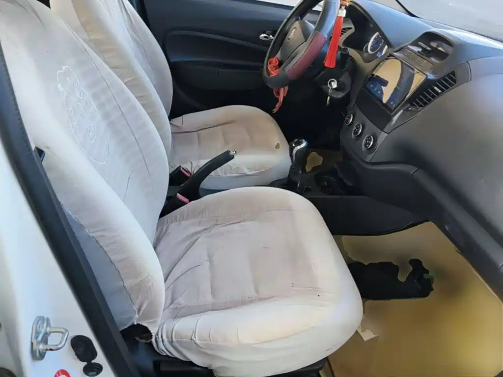 Geely King Kong — миниатюра 25