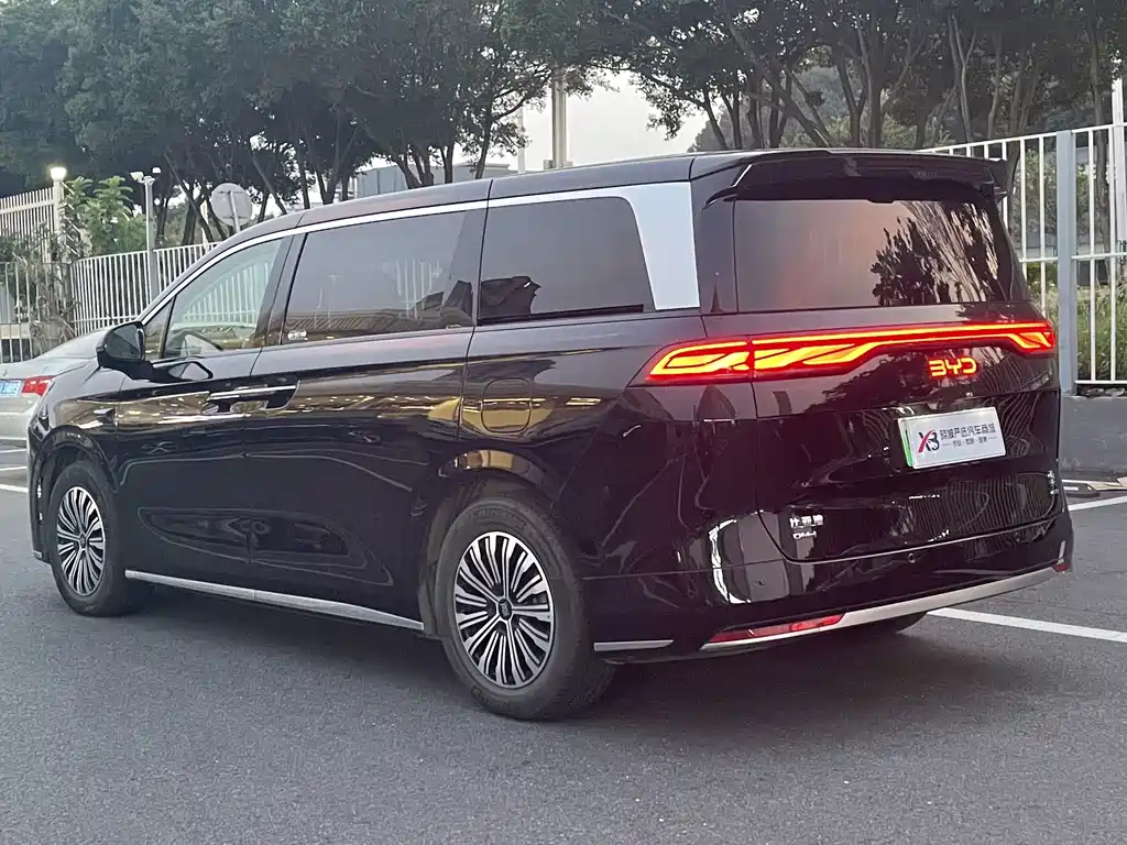 BYD Xia — миниатюра 4