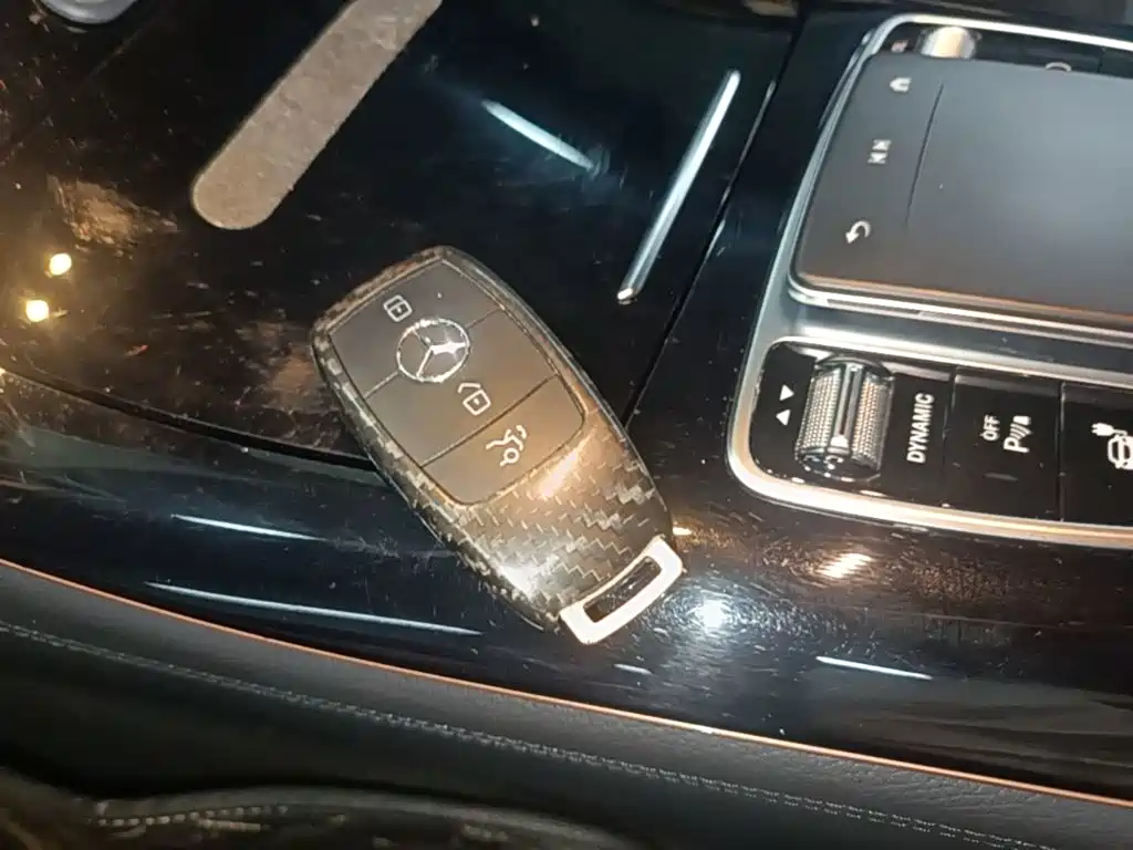 Mercedes-Benz EQC — миниатюра 9
