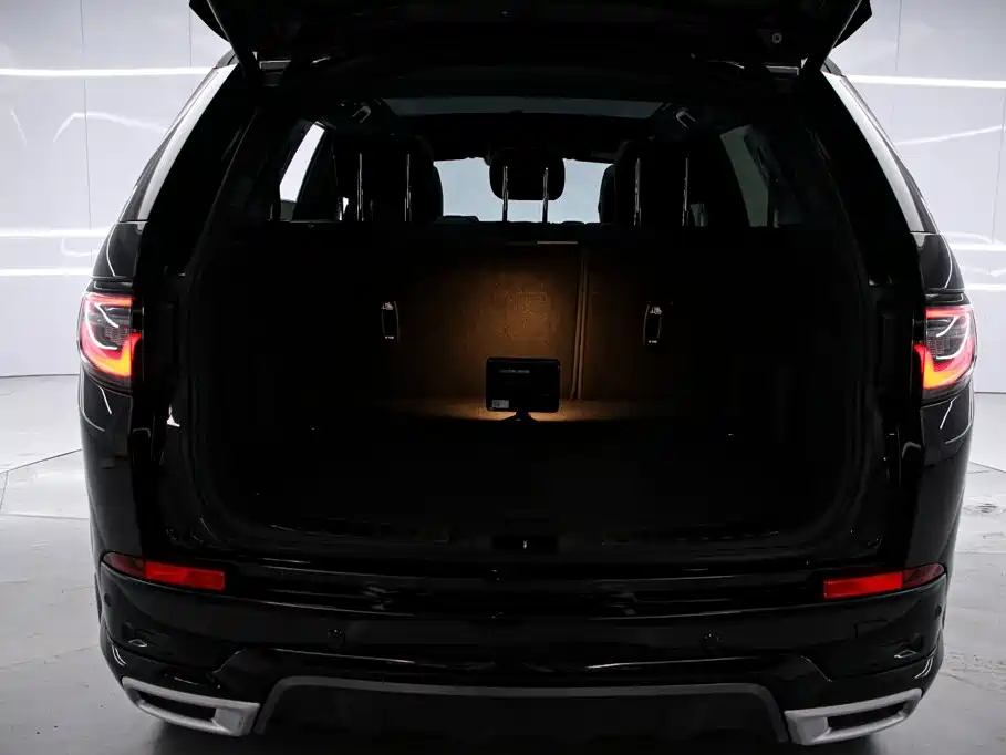 Land Rover Discovery Sport — миниатюра 16