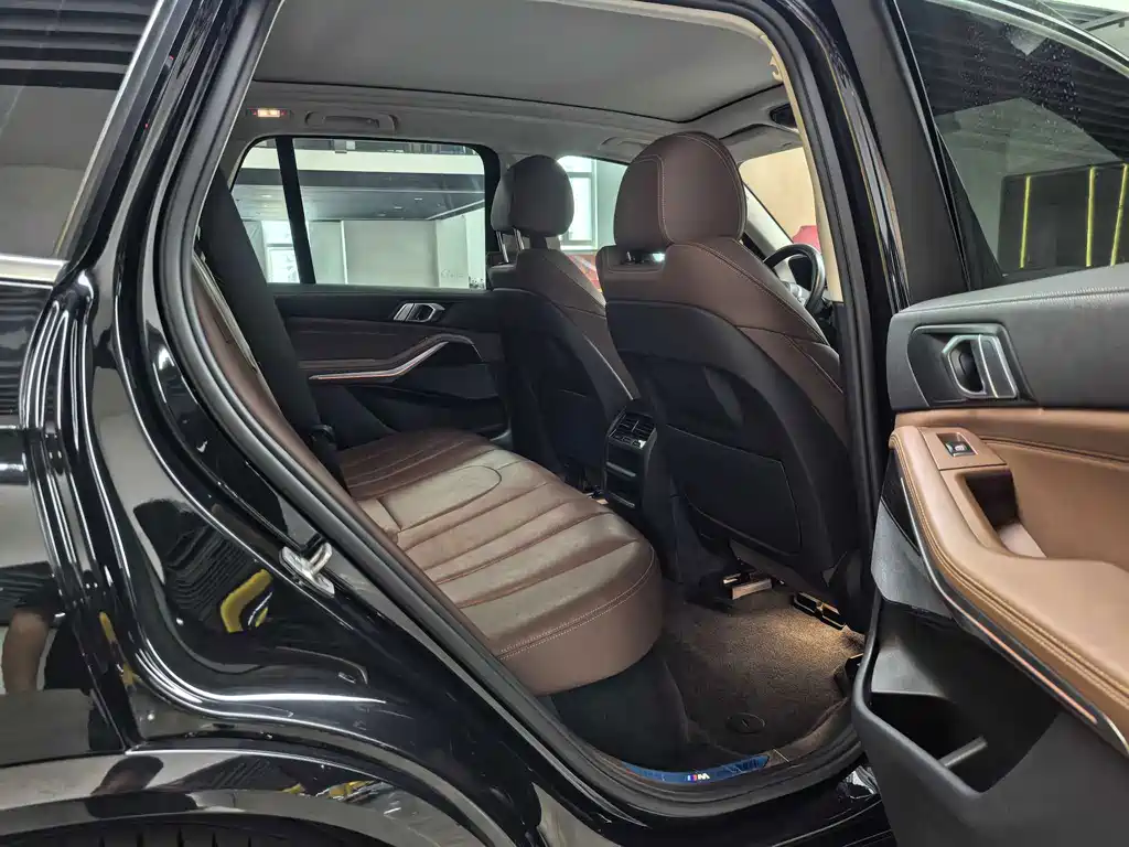 BMW X5 (Import) — миниатюра 11