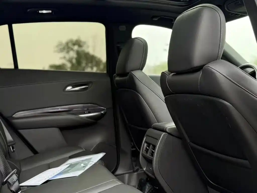 Cadillac XT4 — миниатюра 15