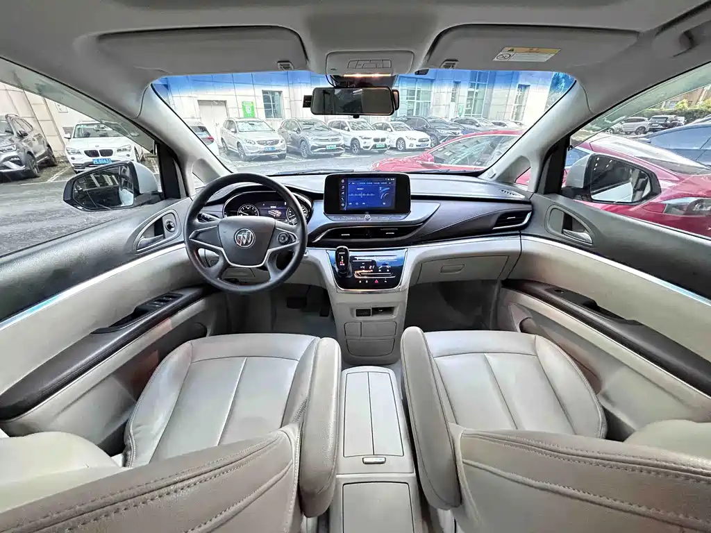 Buick GL8 — миниатюра 16