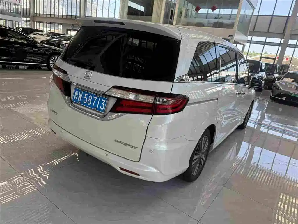Honda Odyssey — миниатюра 5