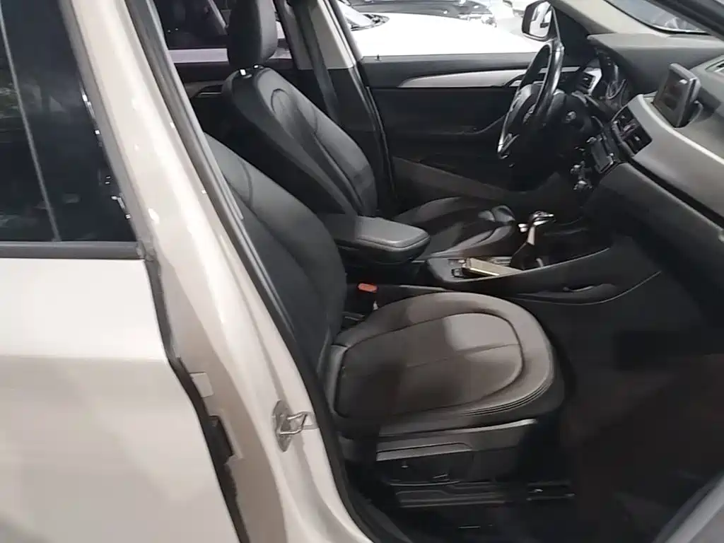 BMW X1 — миниатюра 25