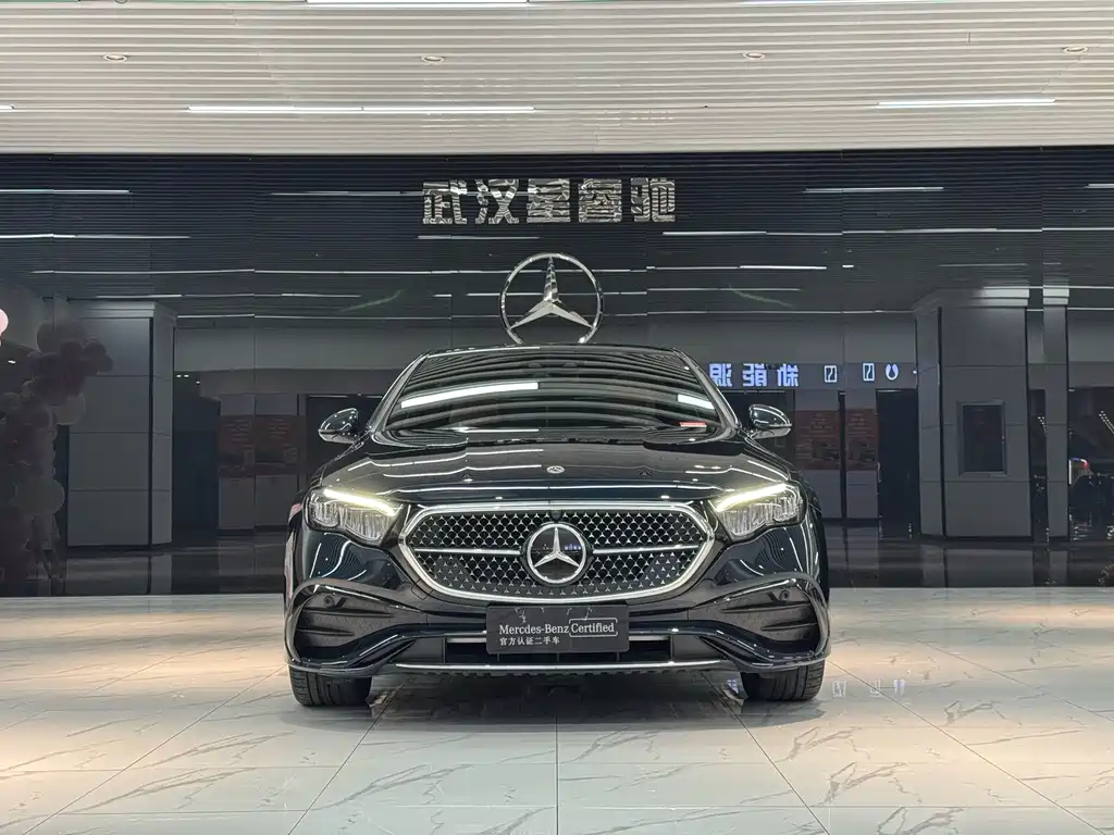 Mercedes-Benz E-Class — миниатюра 4