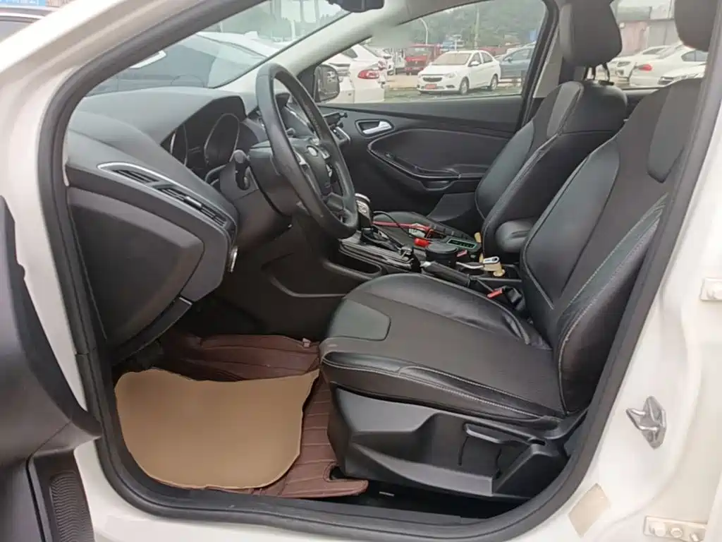 Ford Focus — миниатюра 15
