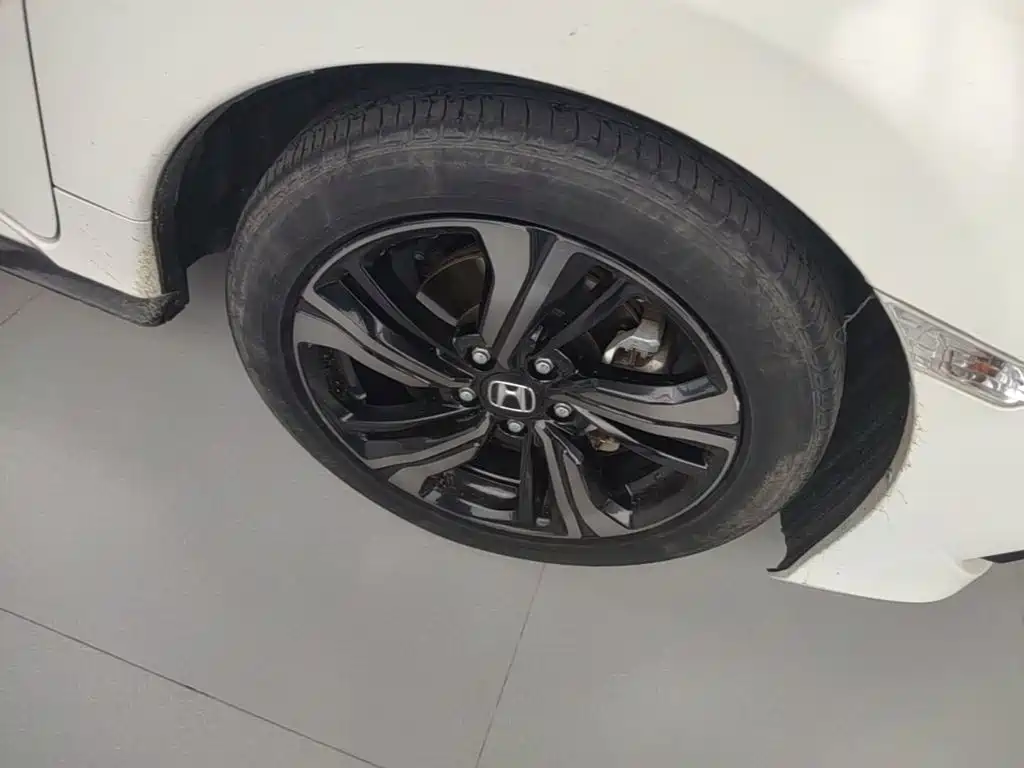 Honda Civic — миниатюра 12
