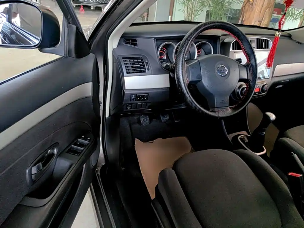 Nissan Sylphy — миниатюра 16