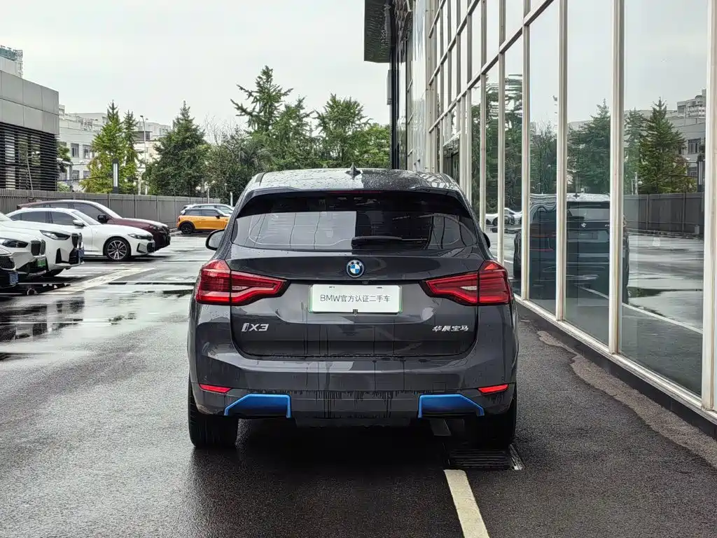 BMW iX3 — миниатюра 4