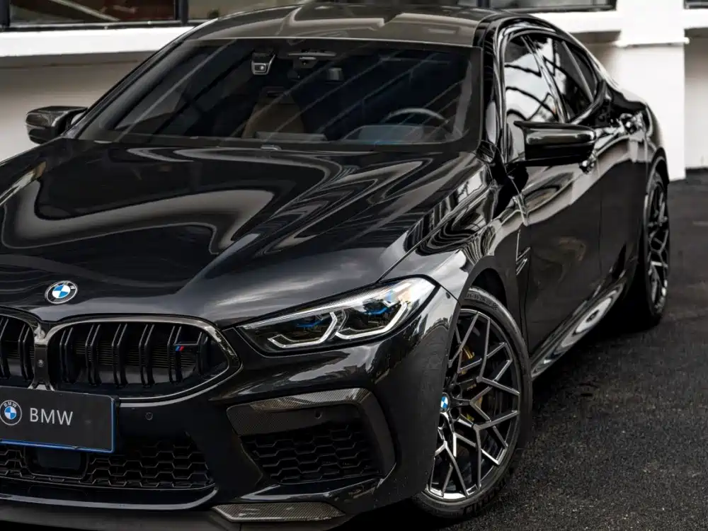 BMW M8 — миниатюра 2