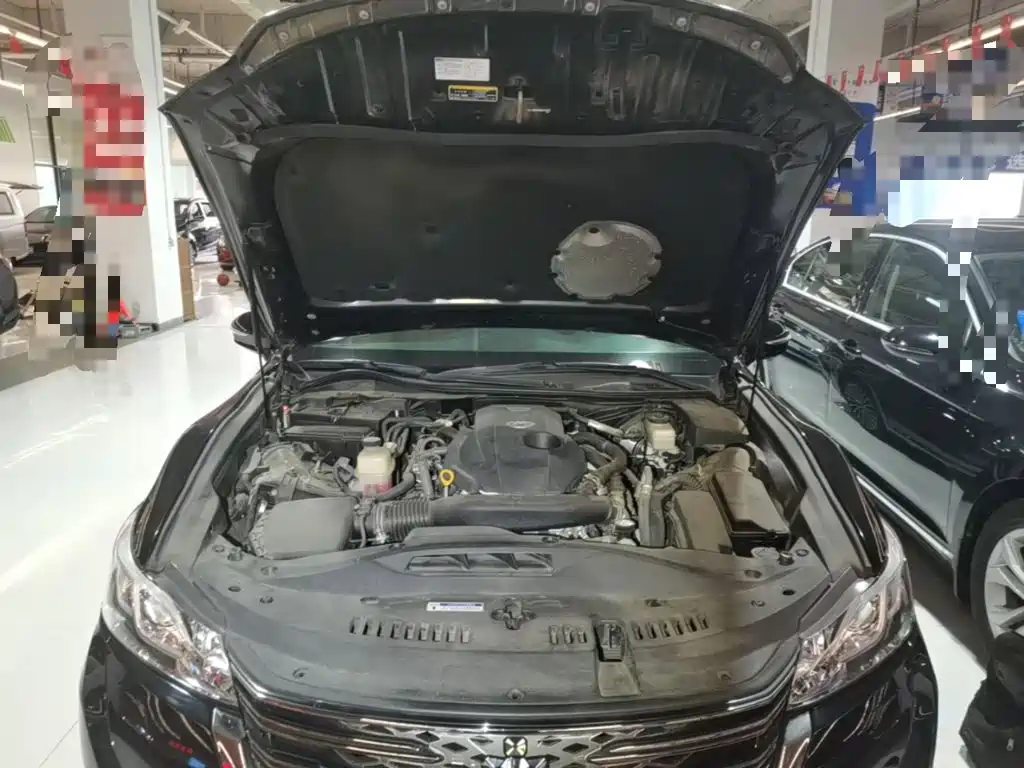 Toyota Crown — миниатюра 20