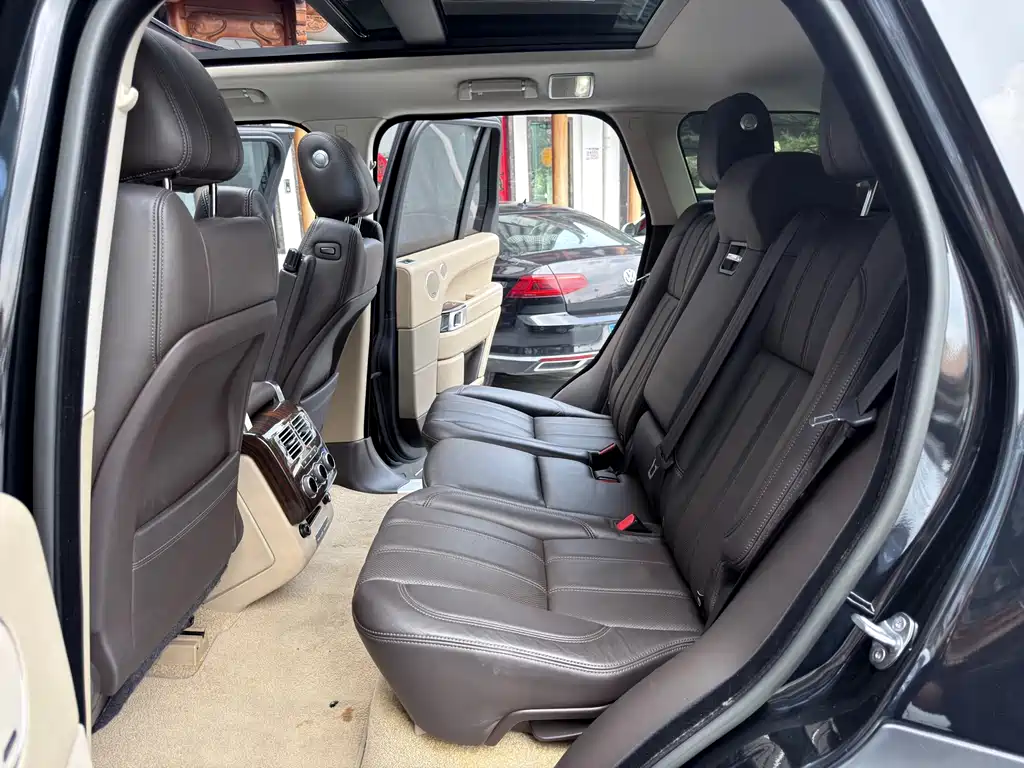 Land Rover Range Rover — миниатюра 12