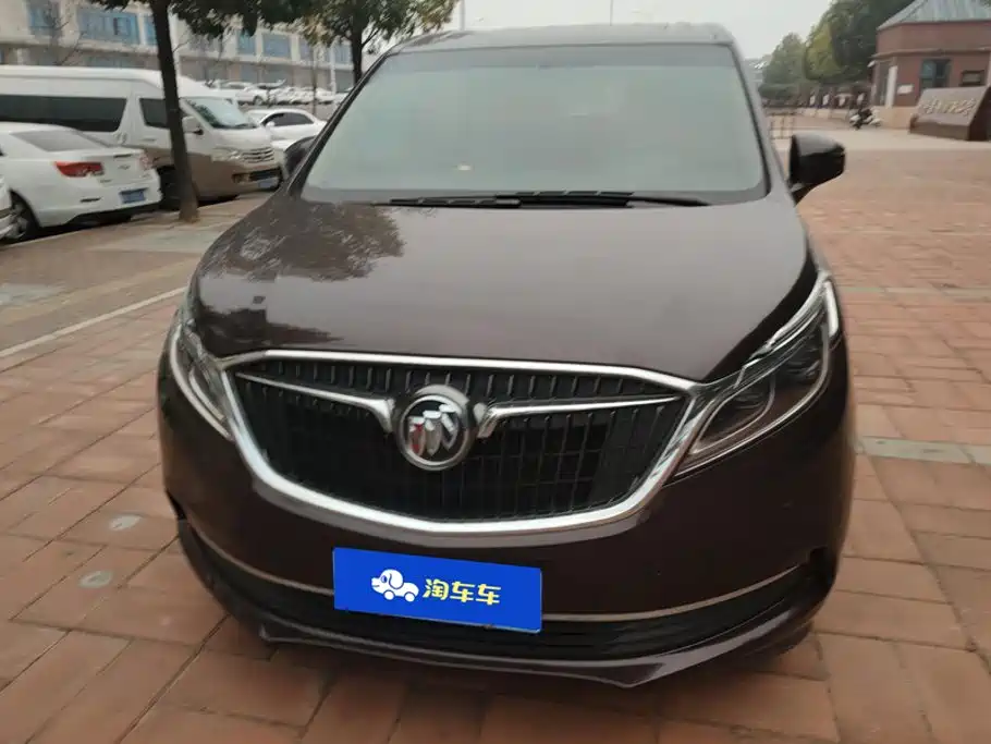 Buick GL8 — миниатюра 2