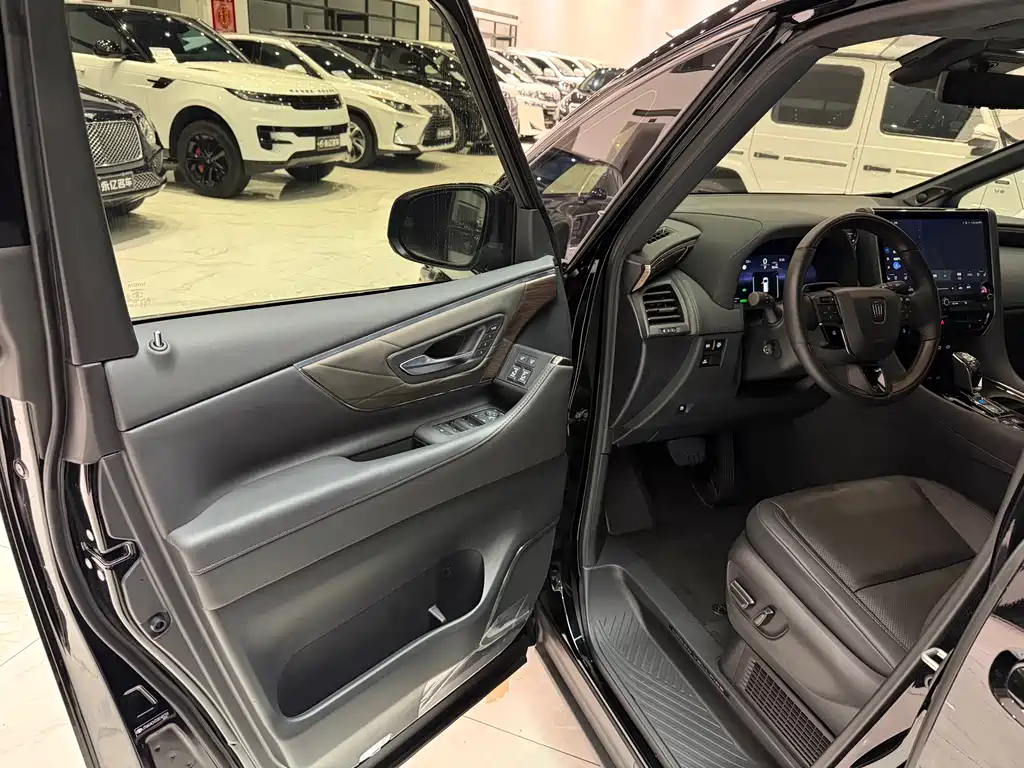 Toyota Vellfire 2025 2.5L Executive