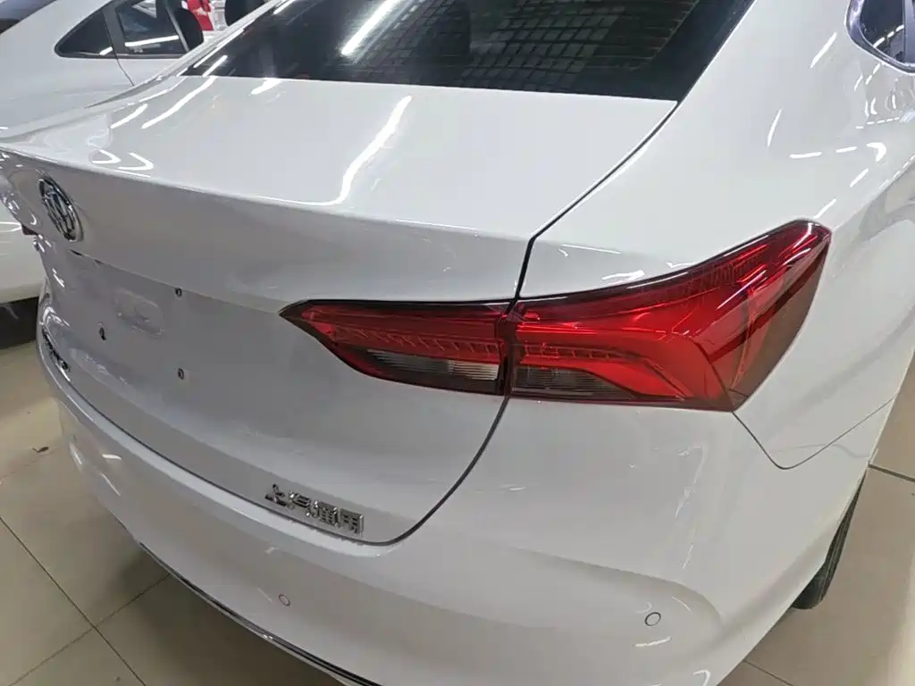 Buick Verano — миниатюра 8