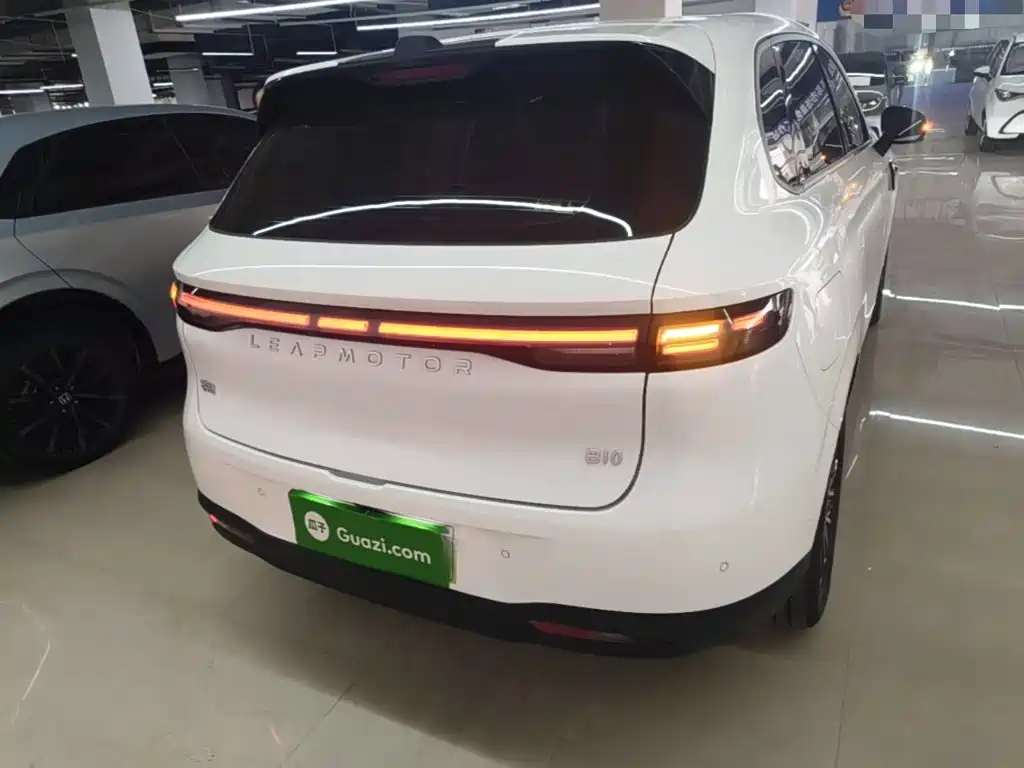 Leapmotor Leapmotor B10 — миниатюра 6