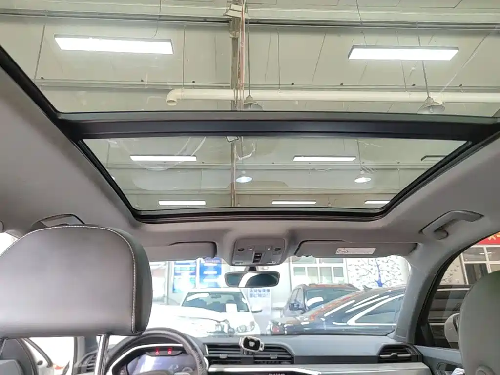 Audi Q3 — миниатюра 18