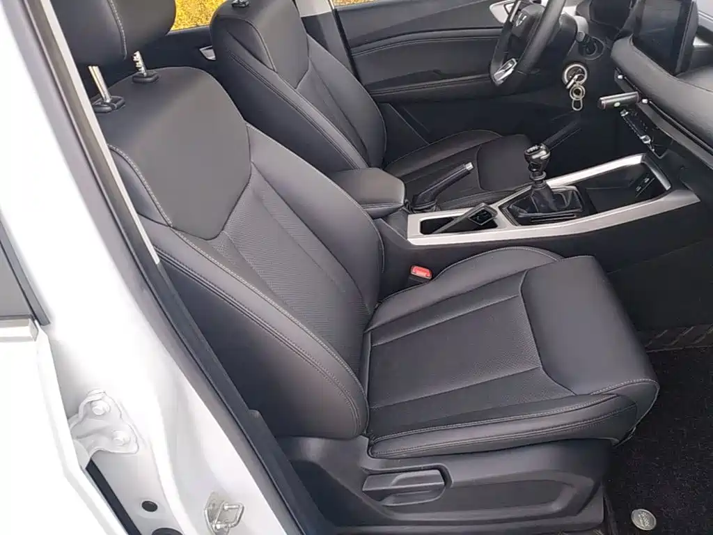 Wuling Jiachen — миниатюра 25
