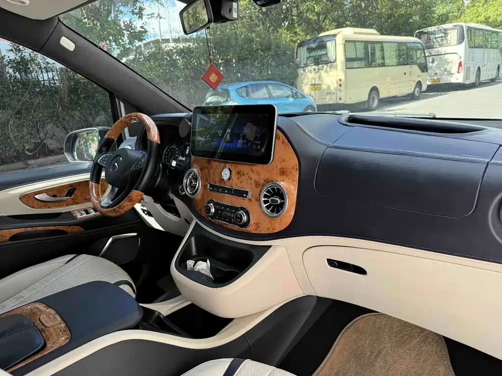 Mercedes-Benz Vito — миниатюра 6