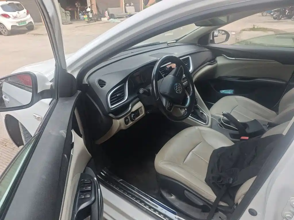 Buick Excelle — миниатюра 12