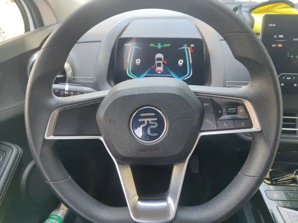BYD Yuan EV — миниатюра 7