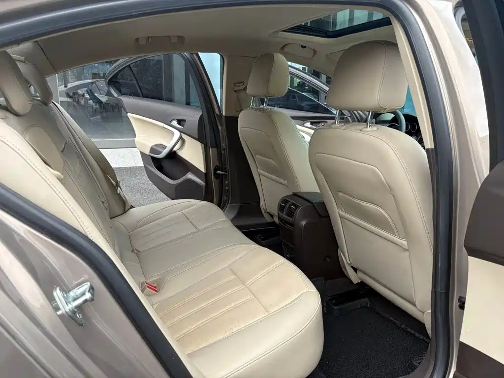 Buick Regal — миниатюра 9