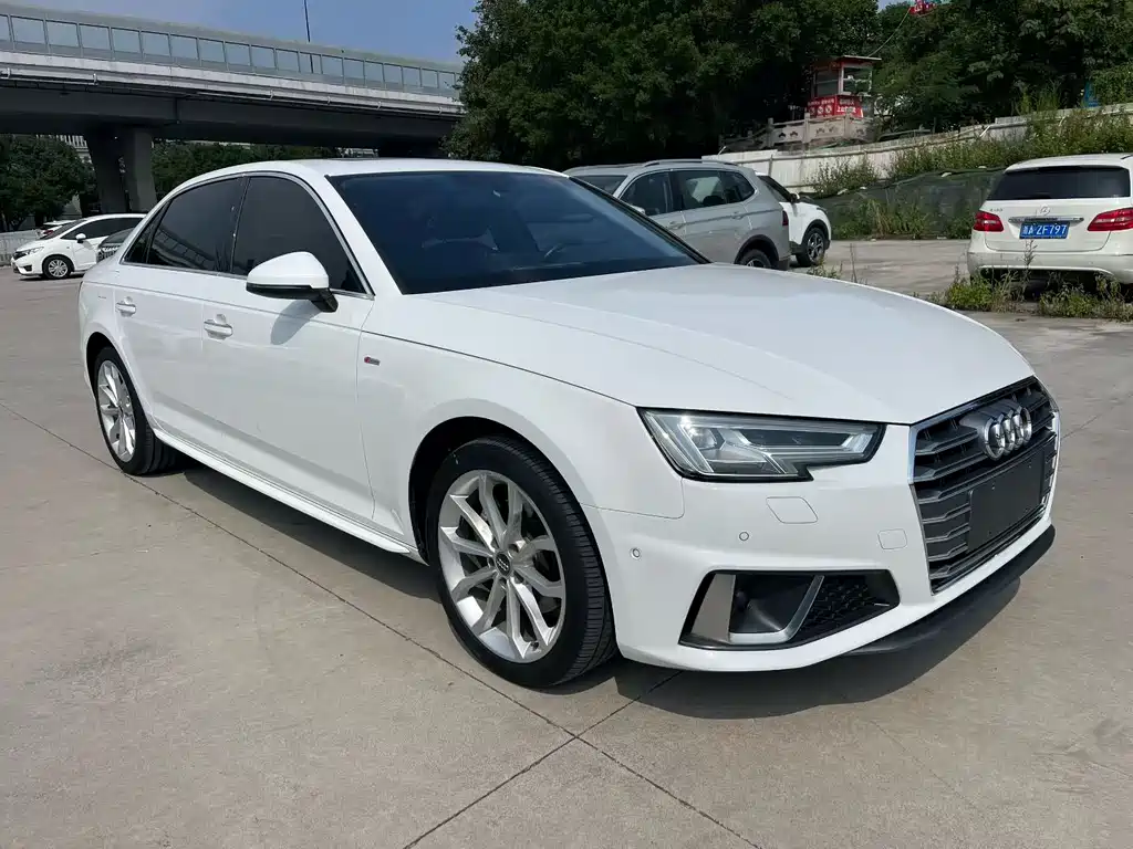 Audi A4L — миниатюра 2