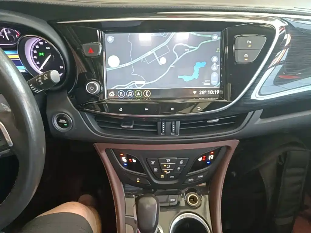 Buick Envision Plus — миниатюра 13