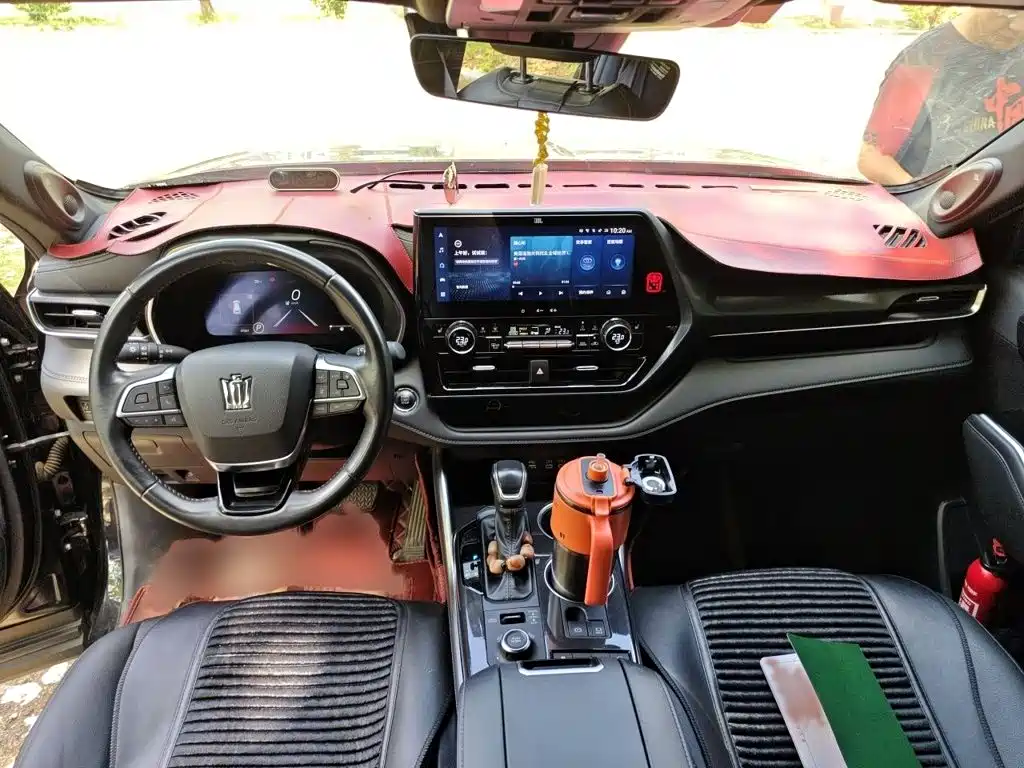 Toyota Crown Kluger — миниатюра 13