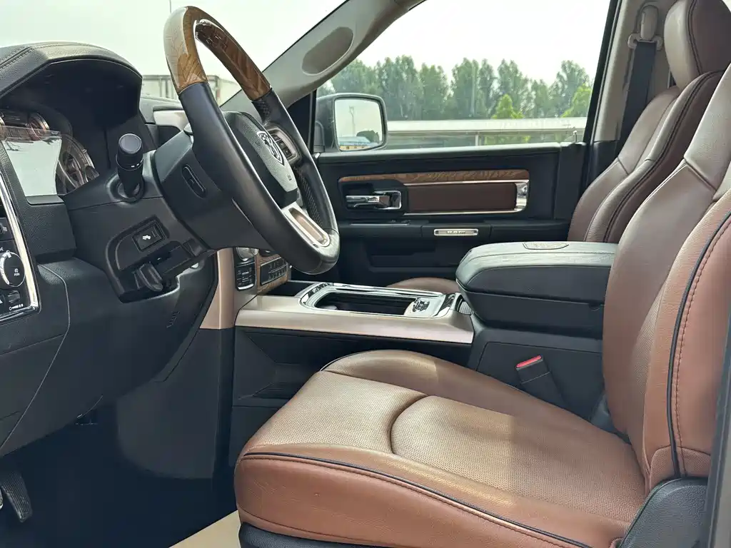 Ram Trucks 2017 5.7L AT