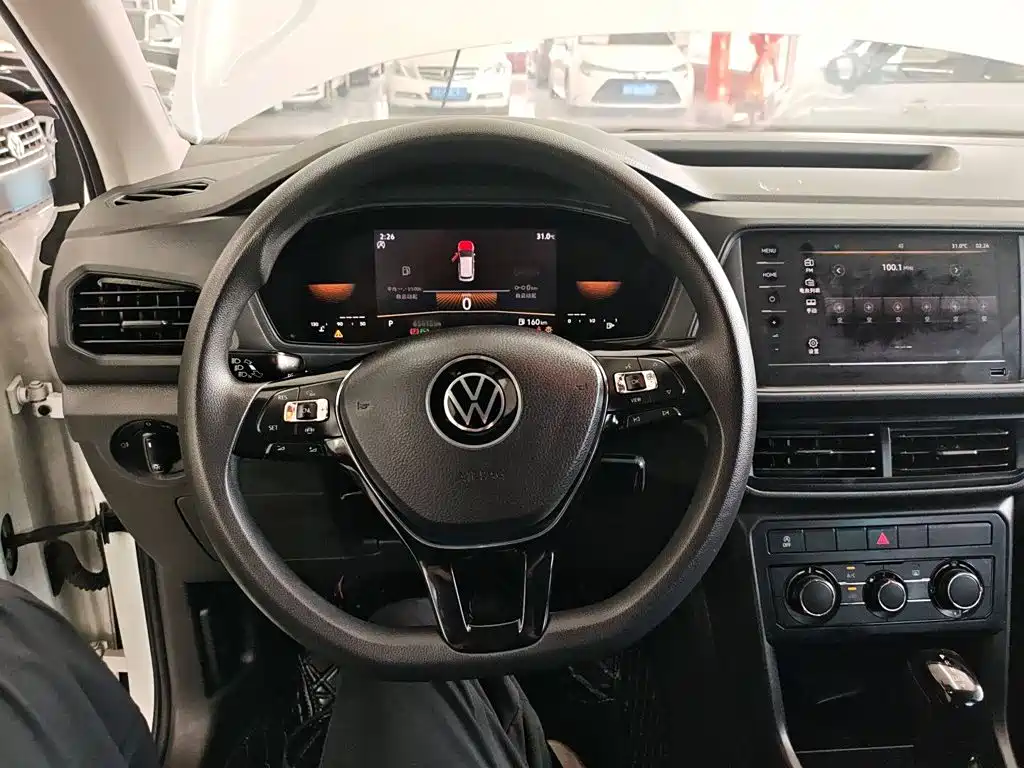 Volkswagen T-Cross — миниатюра 11