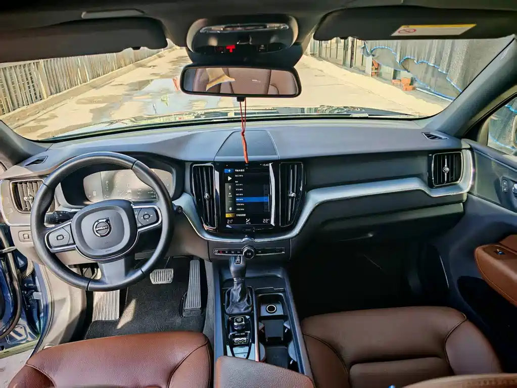 Volvo XC60 — миниатюра 8