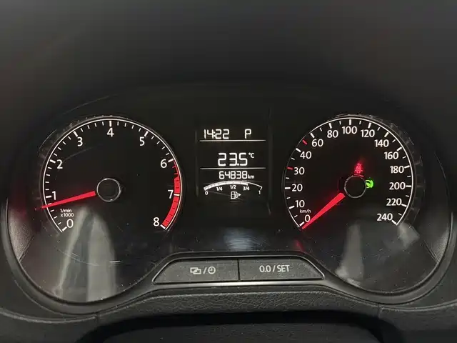Volkswagen Polo 2016 1.4L AT
