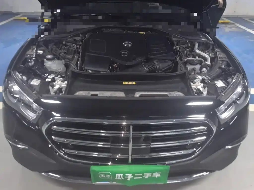Mercedes-Benz E-Class — миниатюра 11
