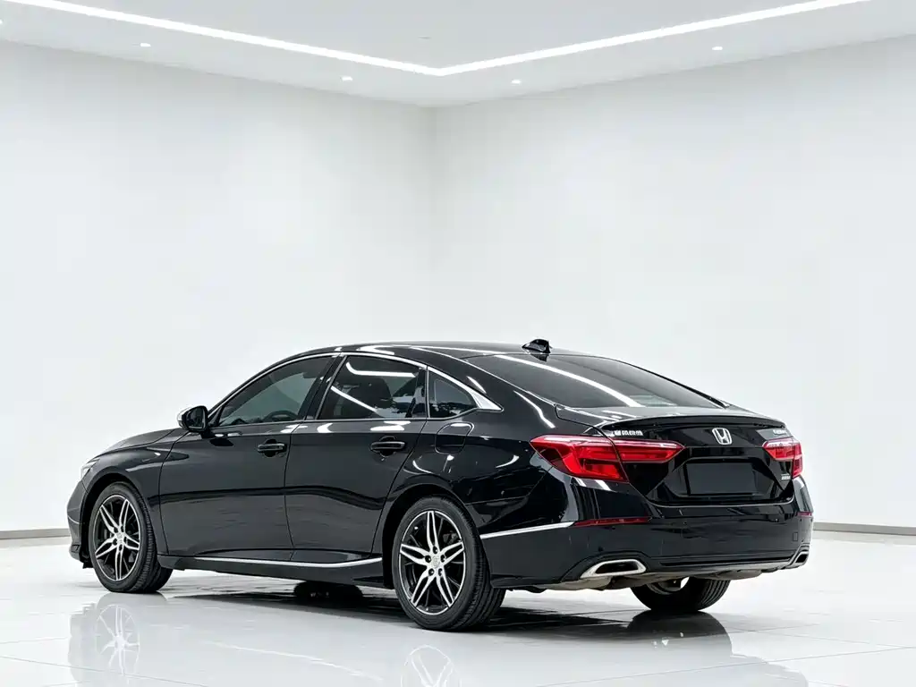 Honda Inspire — миниатюра 8