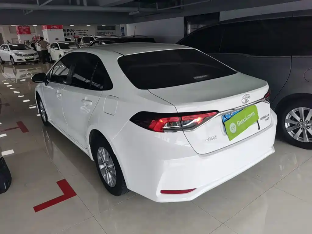 Toyota Corolla — миниатюра 5